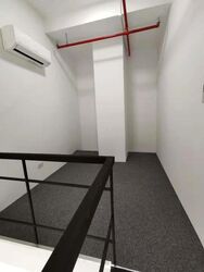 Centro Bianco (D19), Office #625902101
